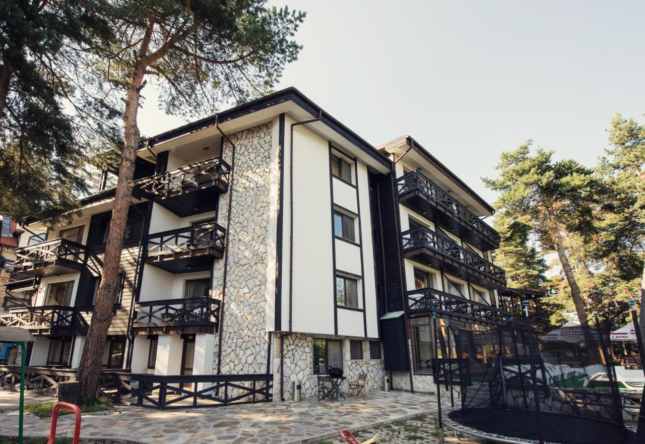 Family Hotel Hebar Batak Exterior photo