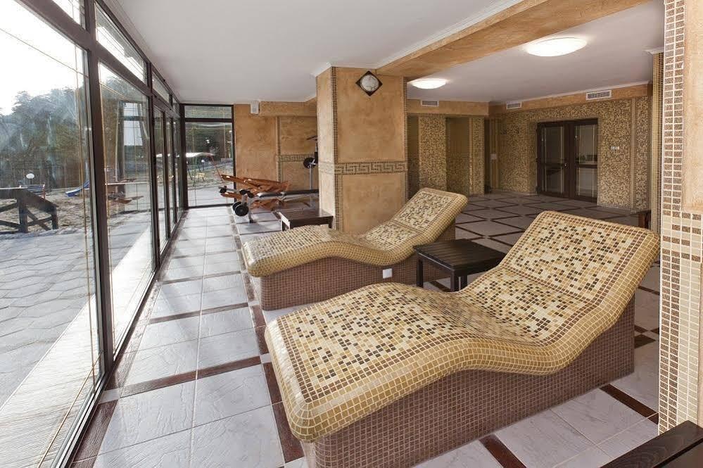 Family Hotel Hebar Batak Exterior photo